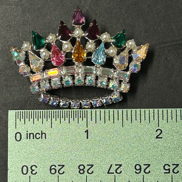 Vintage B. Davis AB Crystal Rhinestones and Faux Pearl Mothers Crown Brooch - Picture 5 of 5